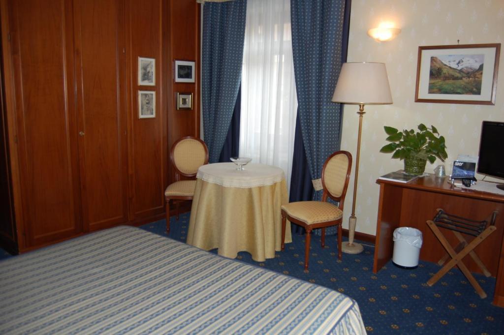 Hotel Olympic Saint-Vincent Room photo